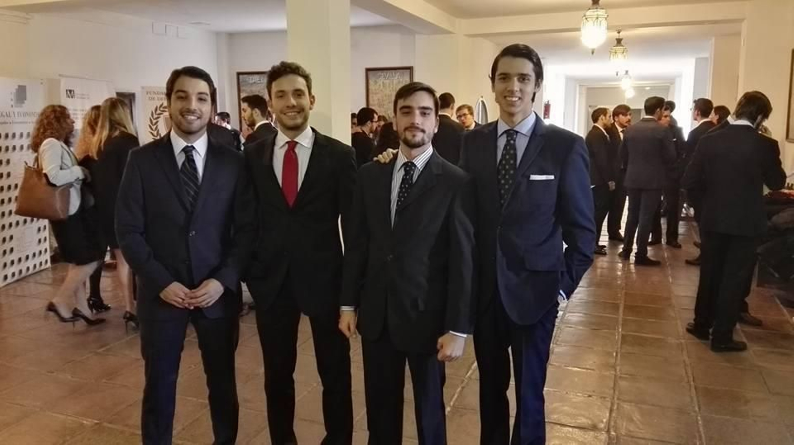 Alumnos de la UMA, subcampeones nacionales de debate universitario en el Torneo Pasarela Judicial Córdoba