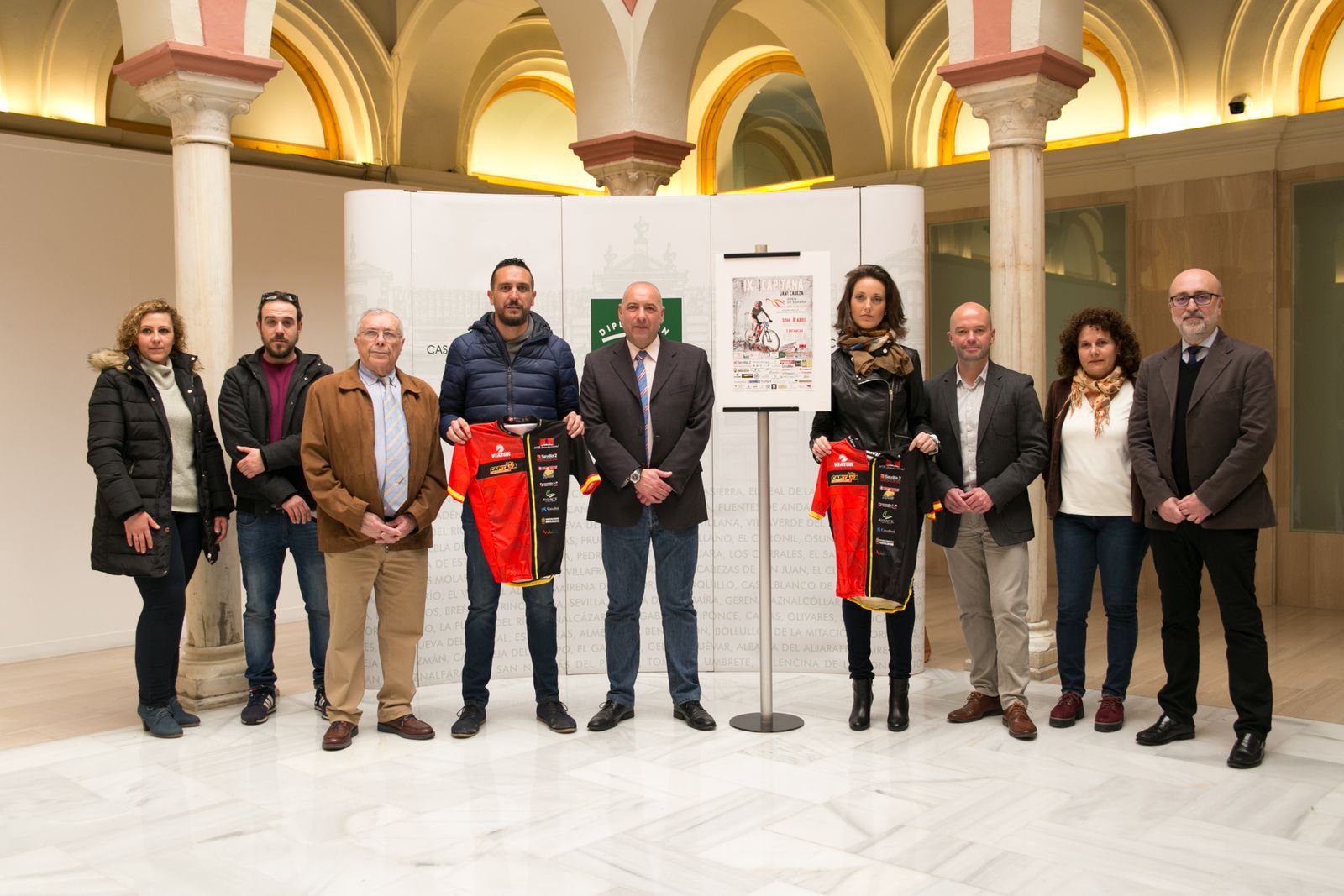 Presentación ayer de la prueba ciclista en la Casa de la Provincia.