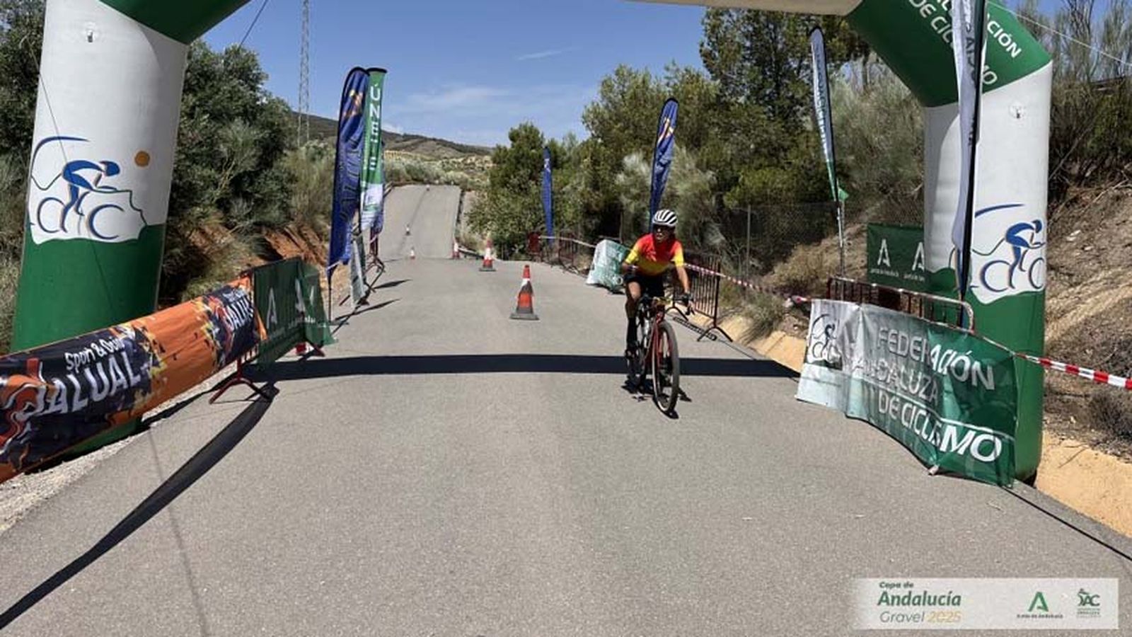 Fiñana acogió una gran jornada de gravel