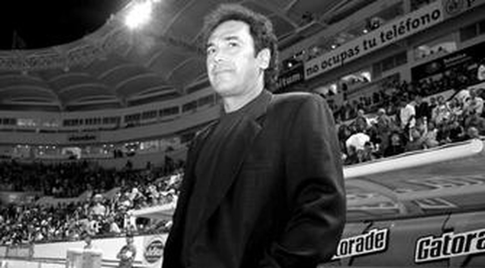 Hugo Sánchez, sin experiencia en Europa, es el técnico elegido por Alfonso García para enderezar el rumbo.