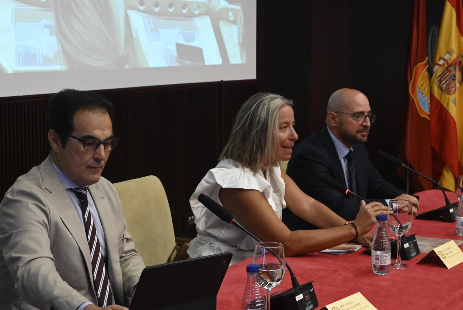 El II Coloquio Consenso Constitucional y Memoria Democrática de Córdoba, en imágenes