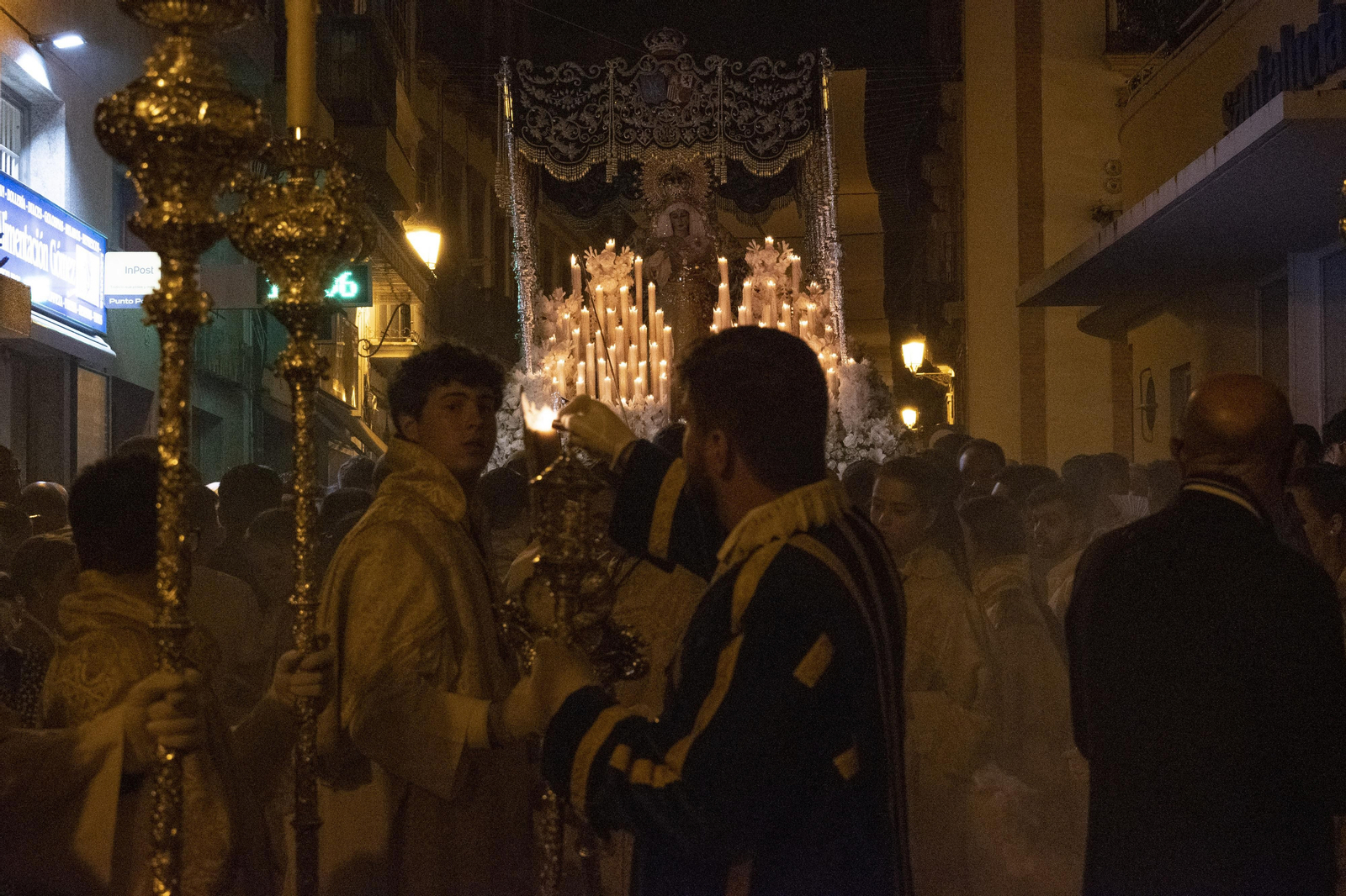Las mejores imágenes de la procesión de la Amargura Coronada