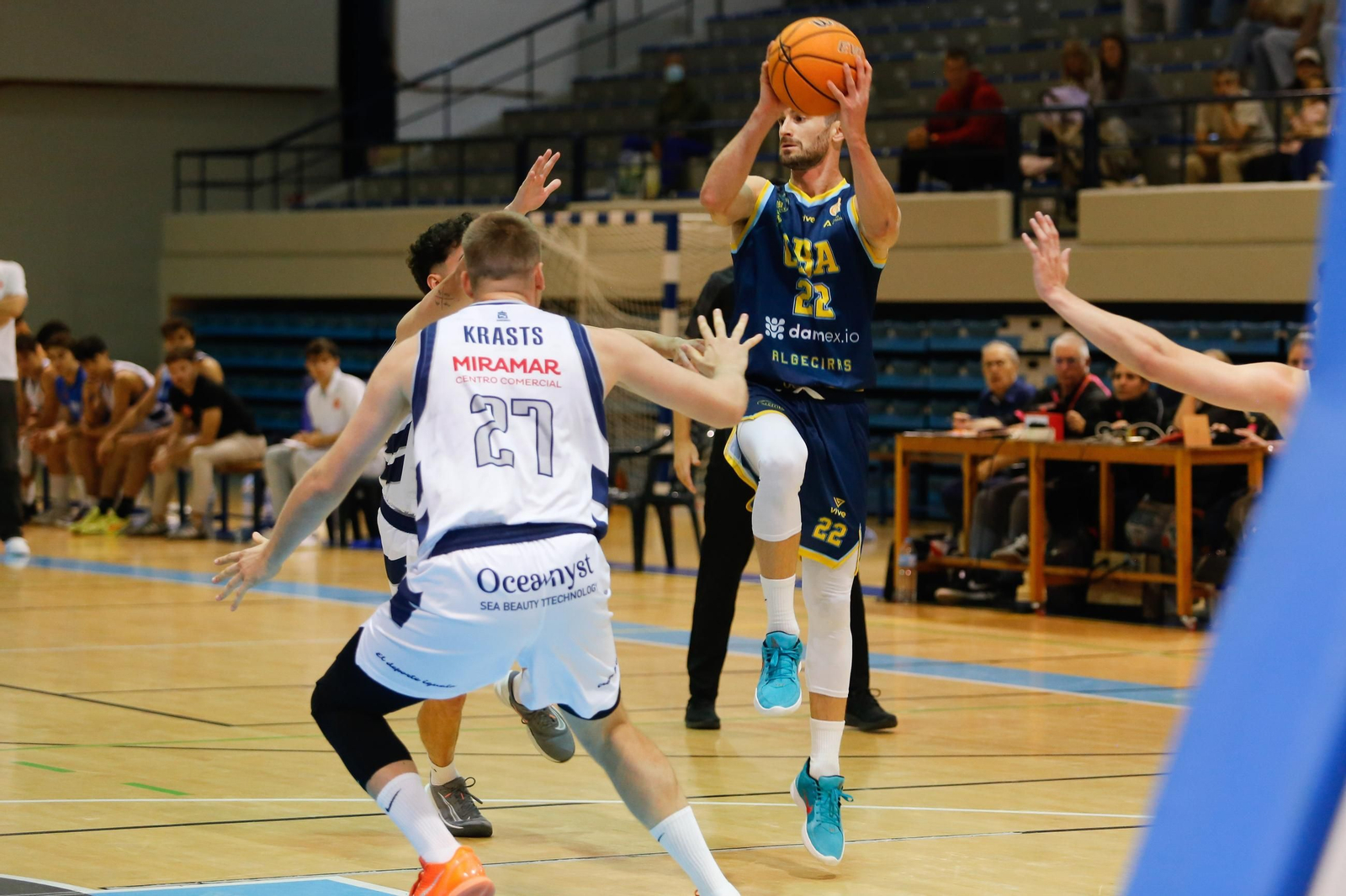 Las fotos del Club Baloncesto Algeciras - Salliver Fuengirola de la Tercera FEB