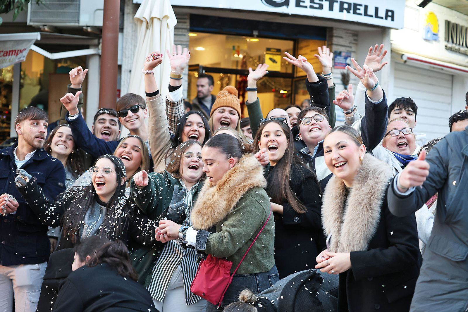 Las mejores fotografías de la salida y recorrido de la cabalgata de Reyes Magos 2026