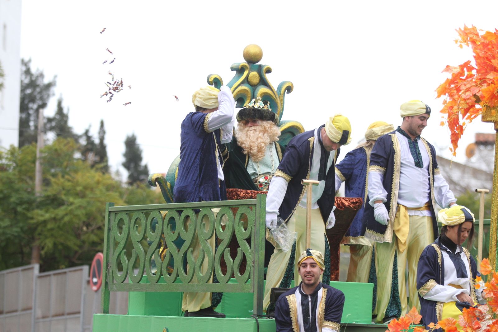 Cabalgata de los Reyes Magos 2018: Melchor, Gaspar y Baltazar adelantan su salida para llenar de ilusión las calles de Huelva