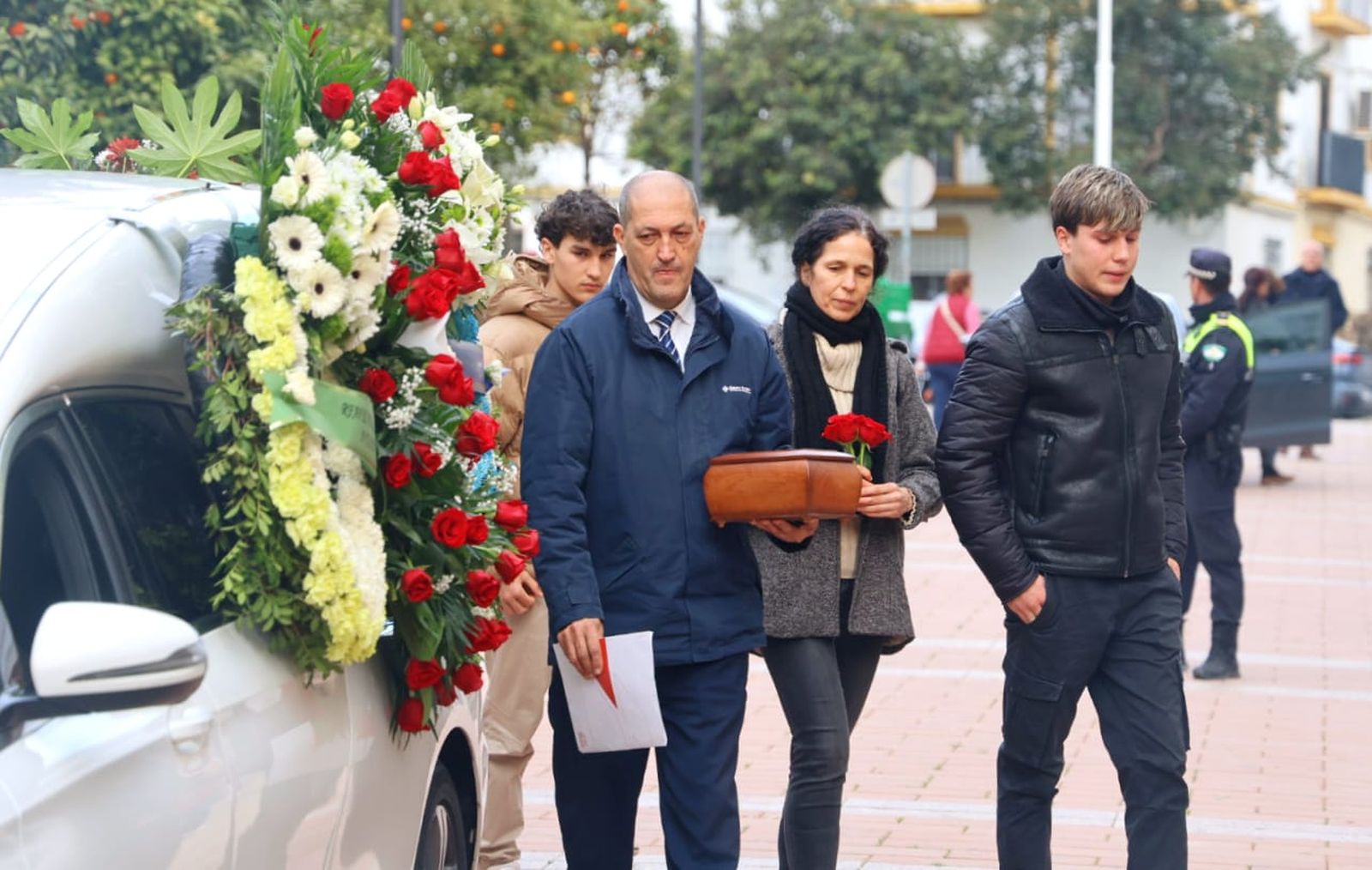 Familiares de David Cordón a su llegada al Polvorín.