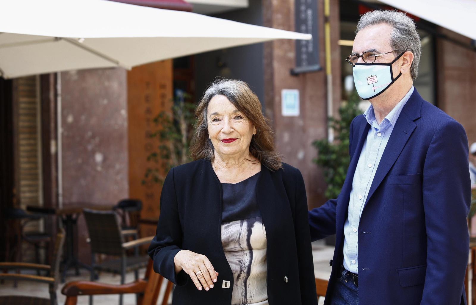 Las fotos del desfile de famosos para inaugurar el festival con nostalgia de la alfombra roja