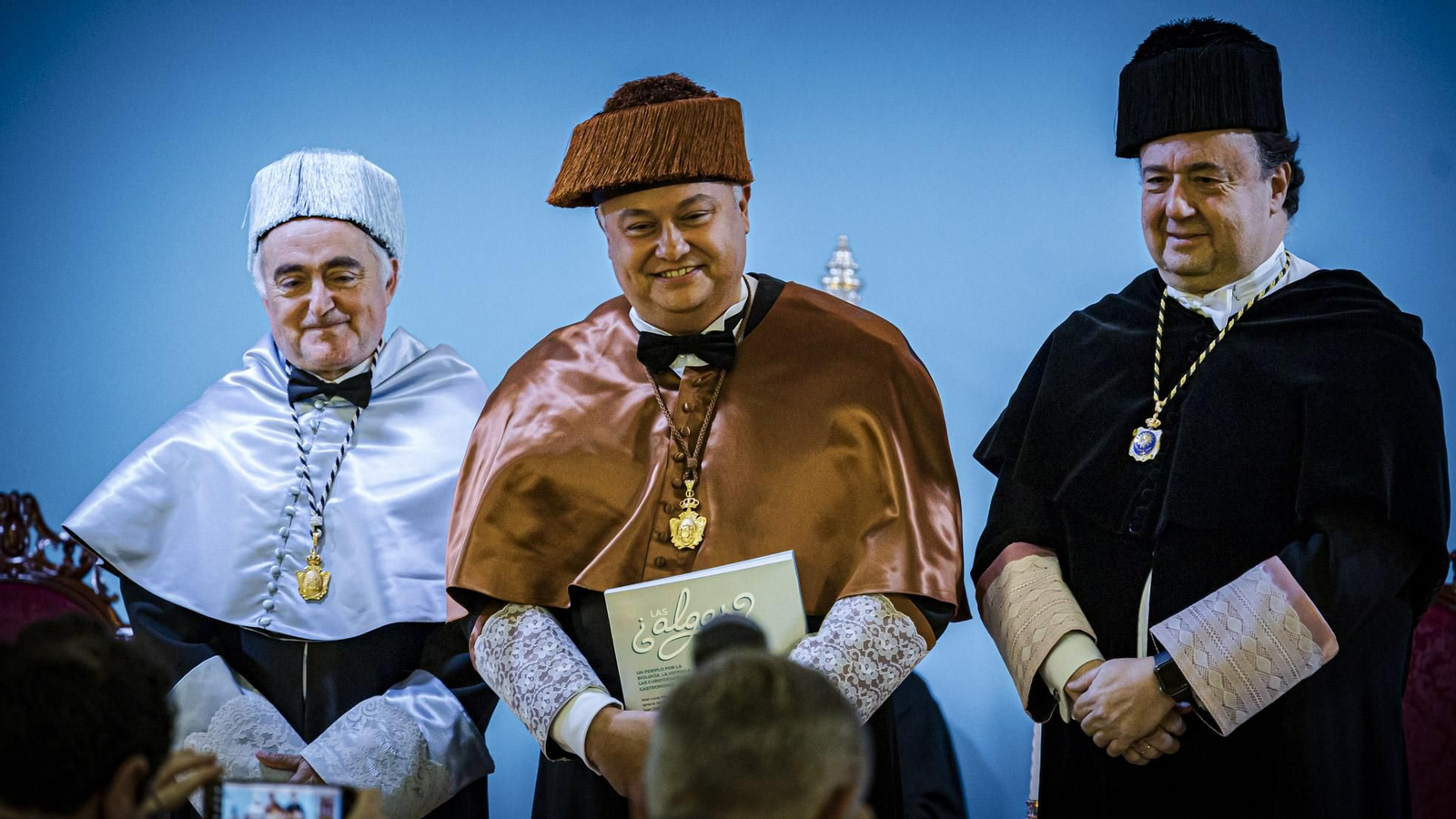 Las mejores imágenes del acto de investidura de doctorados por la UCA