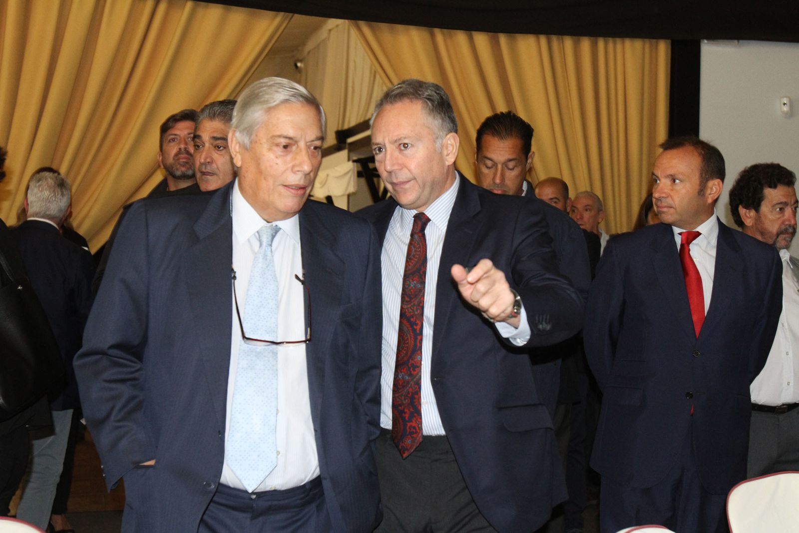 Imágenes del Desayuno Informativo del Grupo Joly con Javier Targhetta