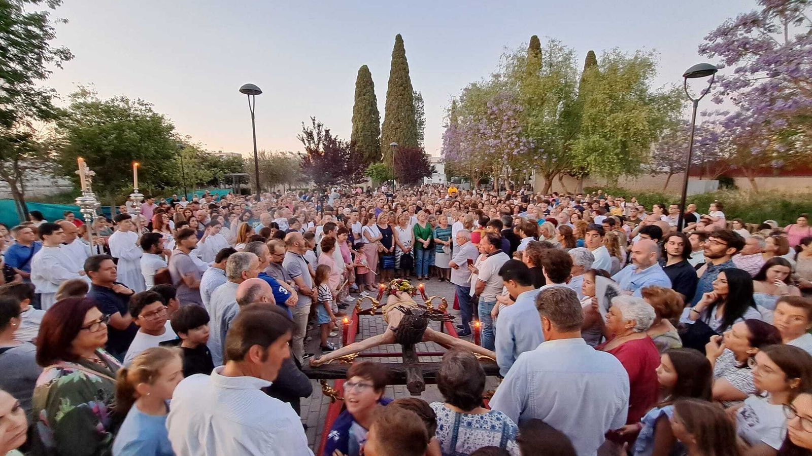 Momento en el que se rezaron las rogativas por la lluvia en el Parque de San Sebastián.
