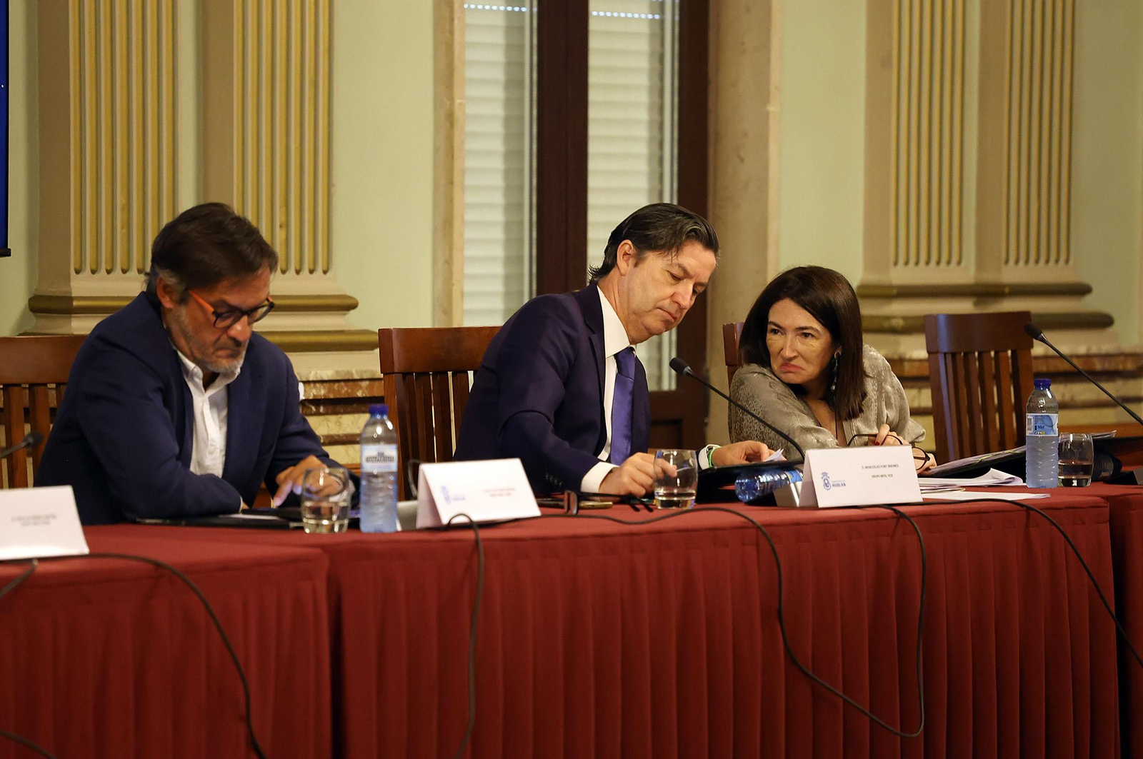 Imágenes del pleno ordinario correspondiente al mes de junio en el Ayuntamiento de Huelva