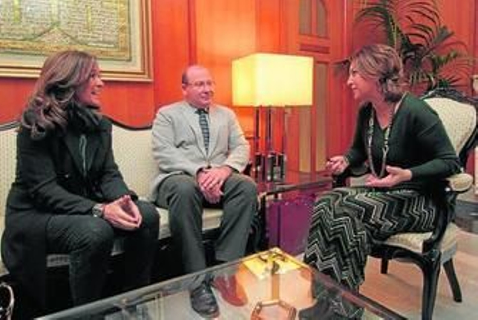 Javier Márquez e Isabel Ambrosio, ayer en el Ayuntamiento.