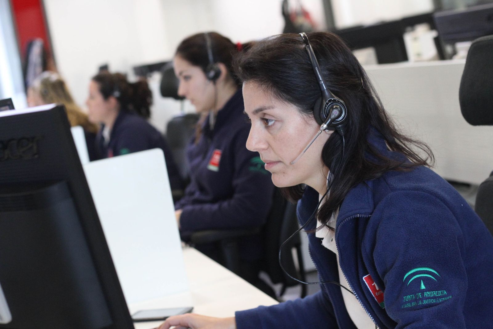 Algunas trabajadoras del servicio de Emergencias 112 de Andalucía.