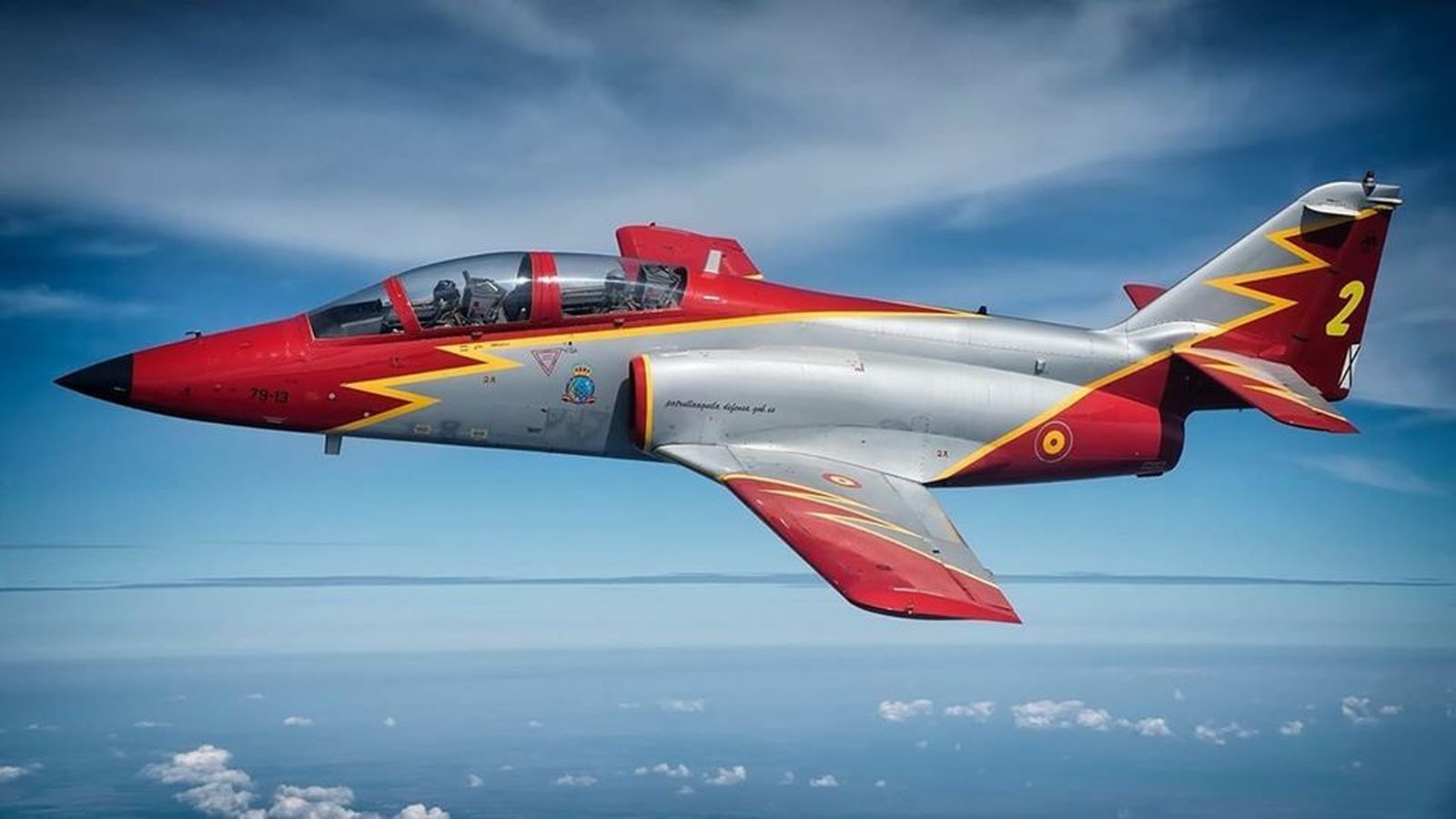 Uno de los aviones de la Patrulla Águila