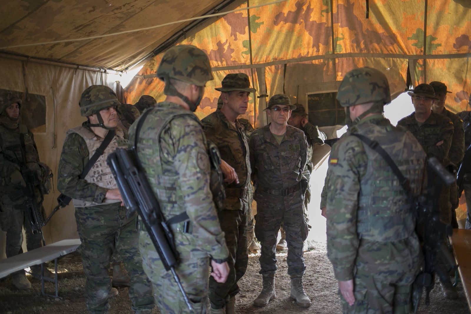 De maniobras con la Legión