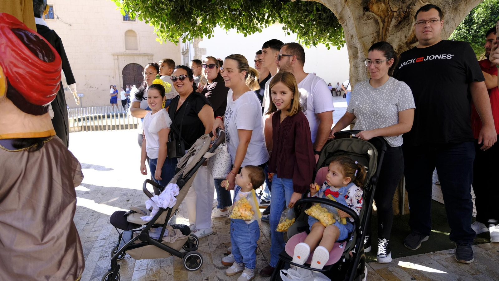 Encierro infantil y gigantes y cabezudos en las Fiestas de Huércal Overa, en imágenes