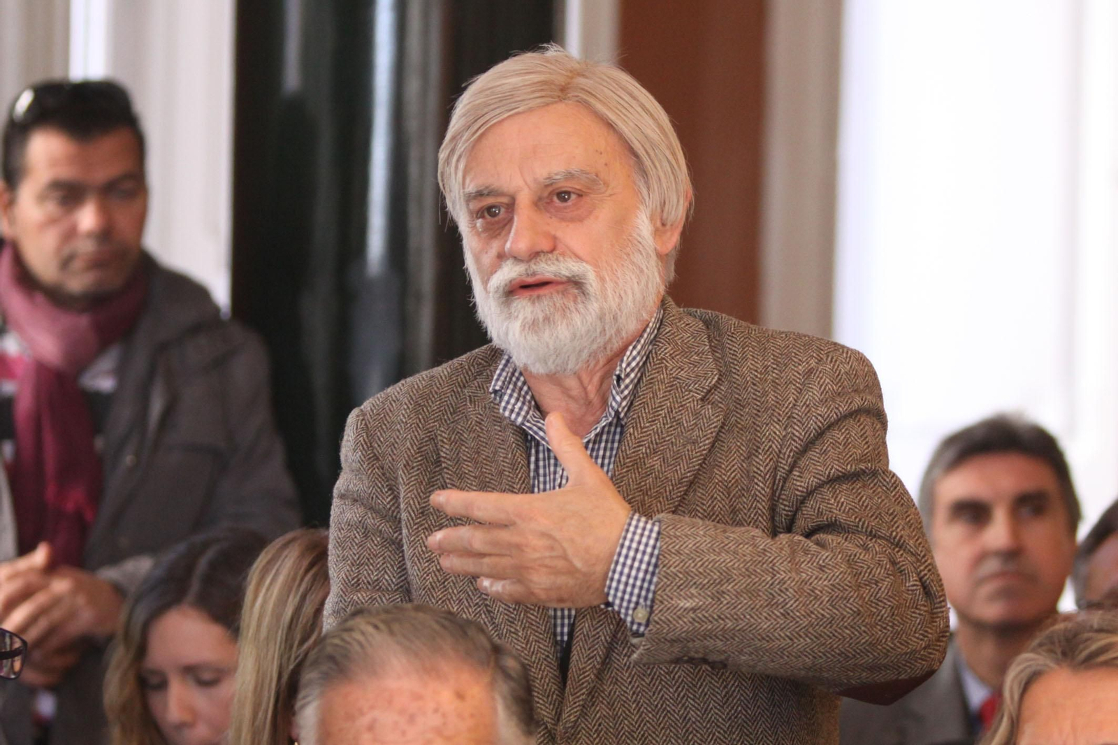 Manuel Flores Caballero.