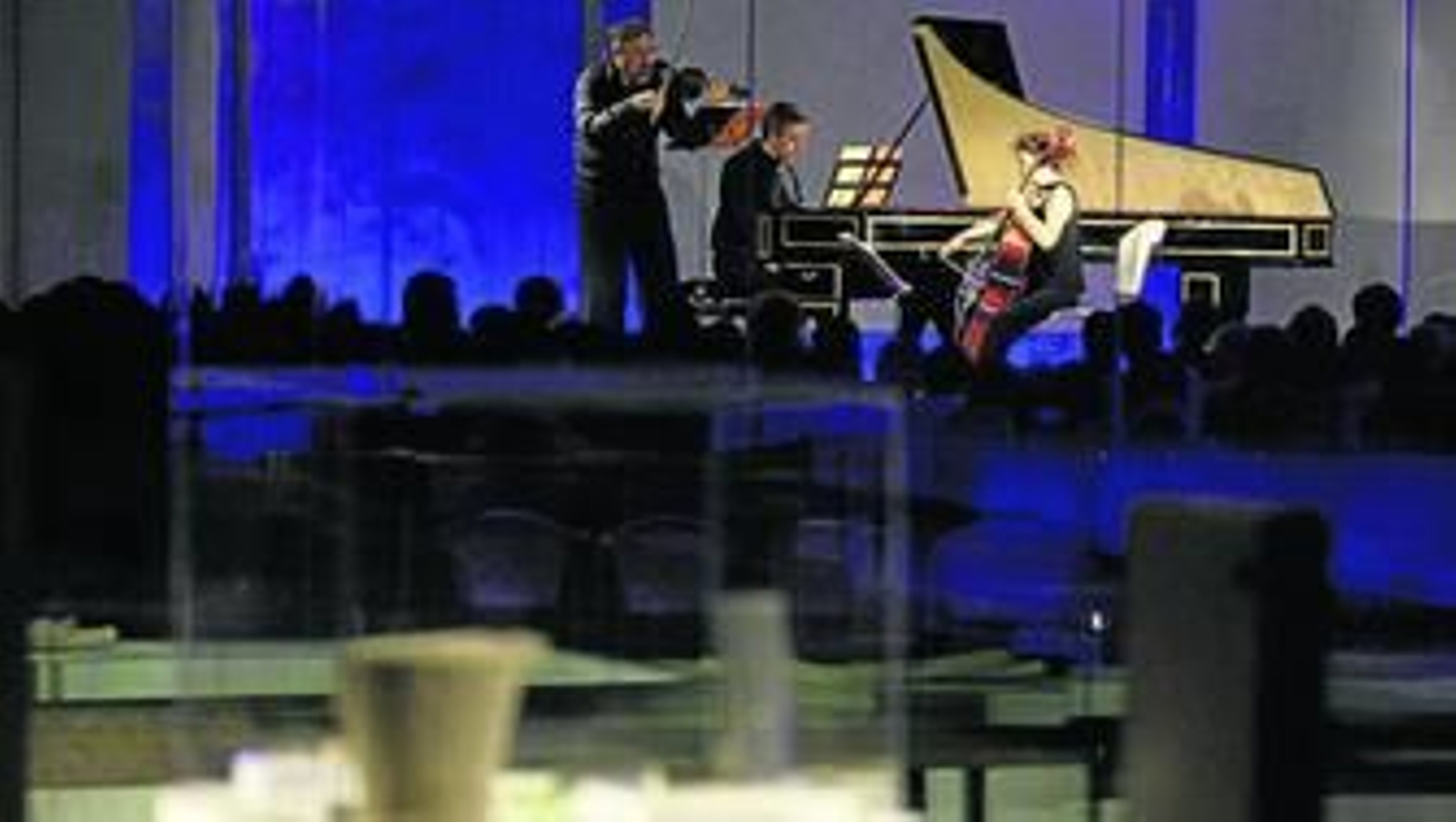 Un instante del concierto que ofreció anoche la Orquesta Barroca de Sevilla en el Antiqvarium.