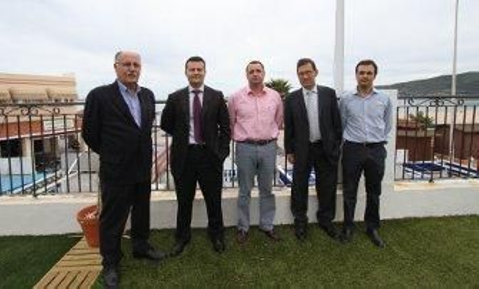 Un almuerzo entre amigos, un debate entre profesionales