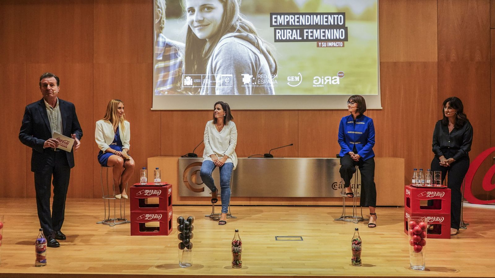 El evento tuvo lugar en el Salón de Actos de la Cámara de Comercio de Granada.