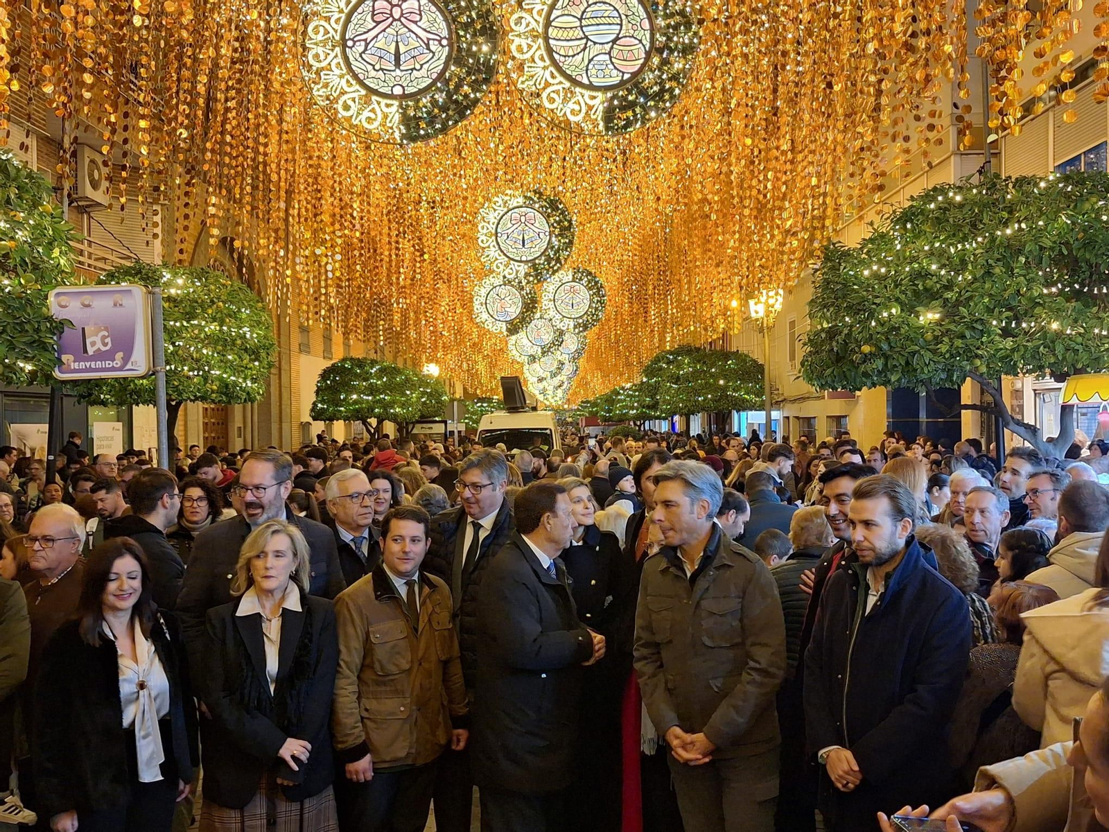 Las mejores fotos del encendido del alumbrado navideño de Puente Genil