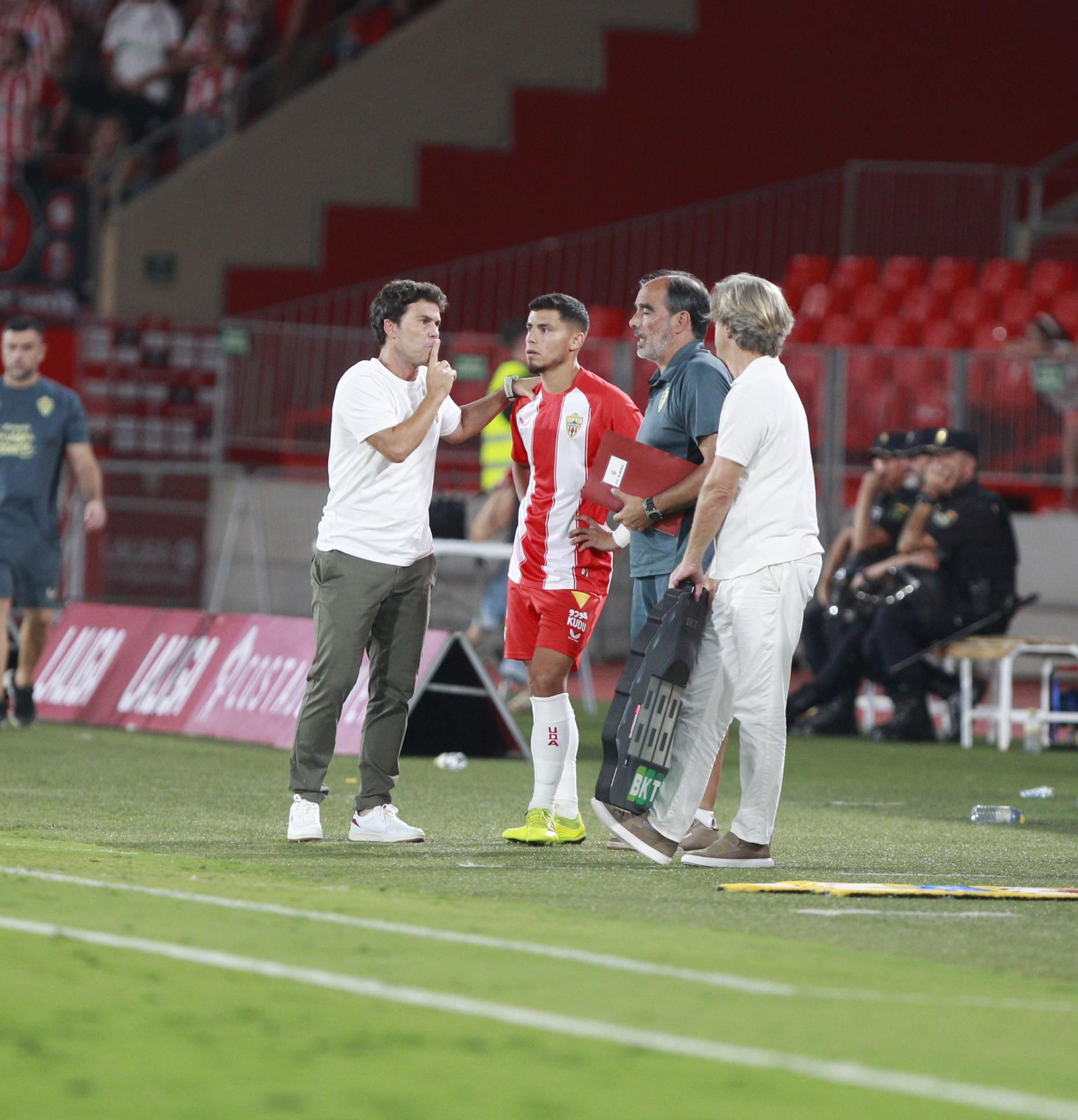 El partido U.D. Almería-Sporting de Gijón, en imágenes