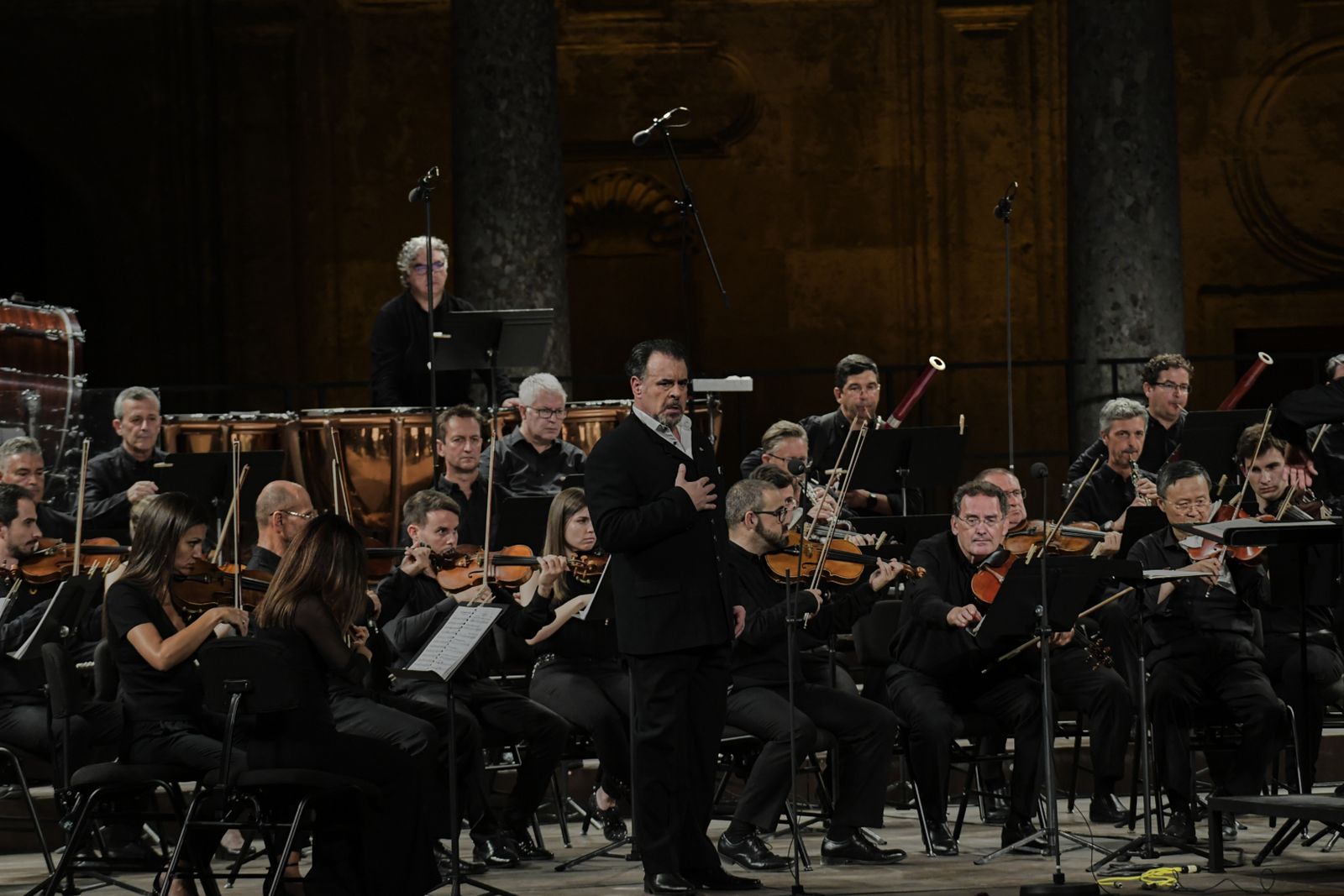 La soprano granadina María José Moreno y el barítono malagueño Carlos Álvarez actúan en  el Palacio de Carlos V, en imágenes