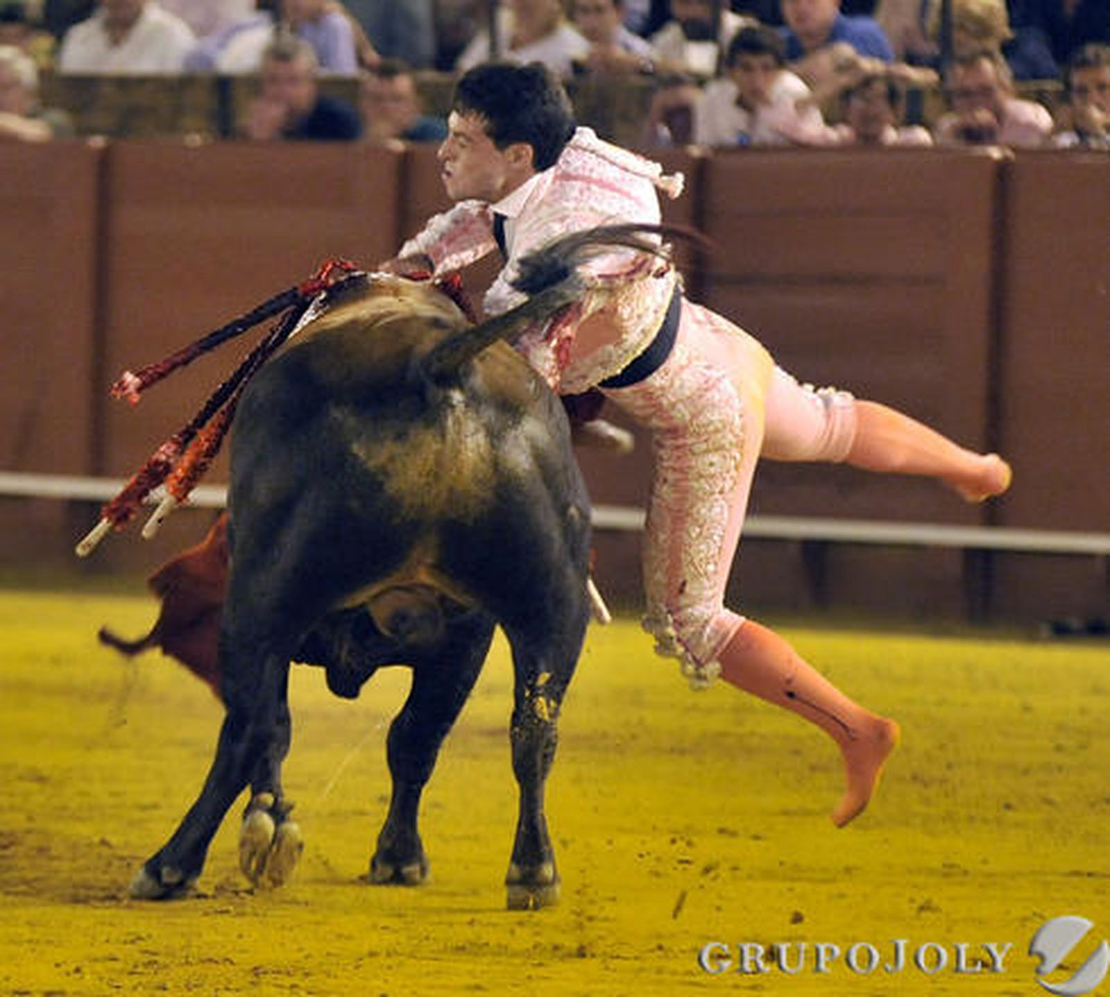 Juan Carlos Carballo toreó al tercer novillo.

Fotos: Juan Carlos Vázquez