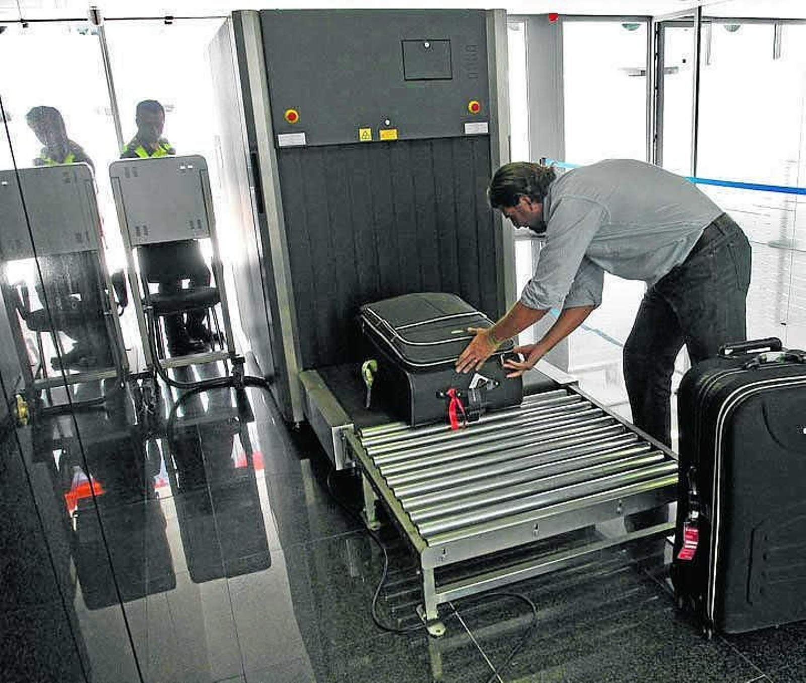 Uno de los escáneres de seguridad de la terminal de cruceristas del puerto de Cádiz.
