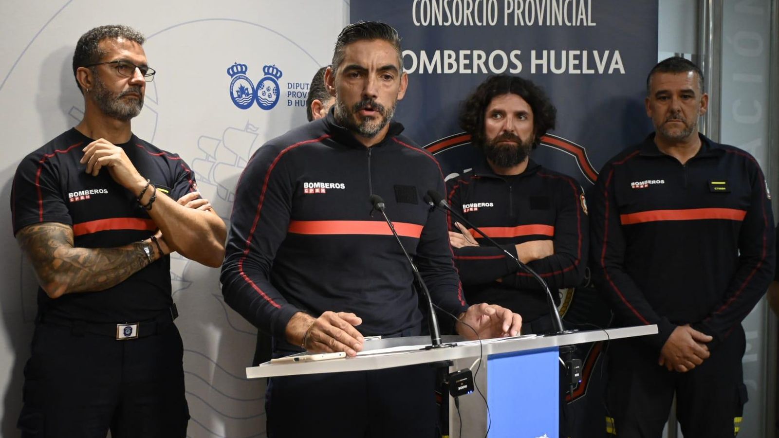 El portavoz del Consorcio Provincial de Bomberos, Rafael Sancha, cuenta su experiencia en Valencia.