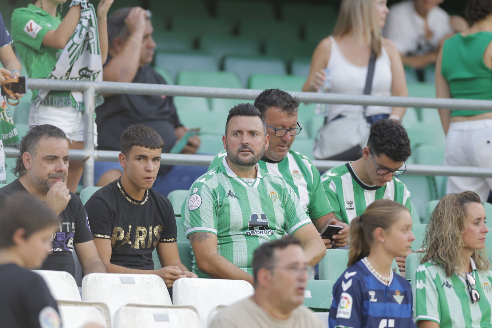 Búscate en las fotos del Betis-Atlético de Madrid
