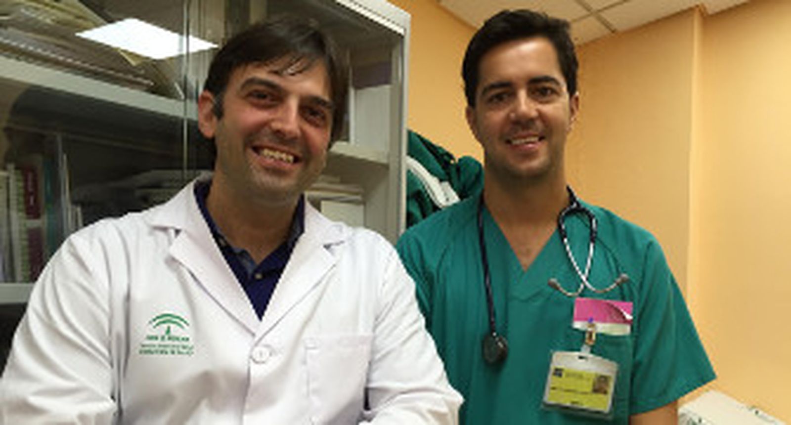 Los doctores Fernando Henao y Esteban Nogales.
