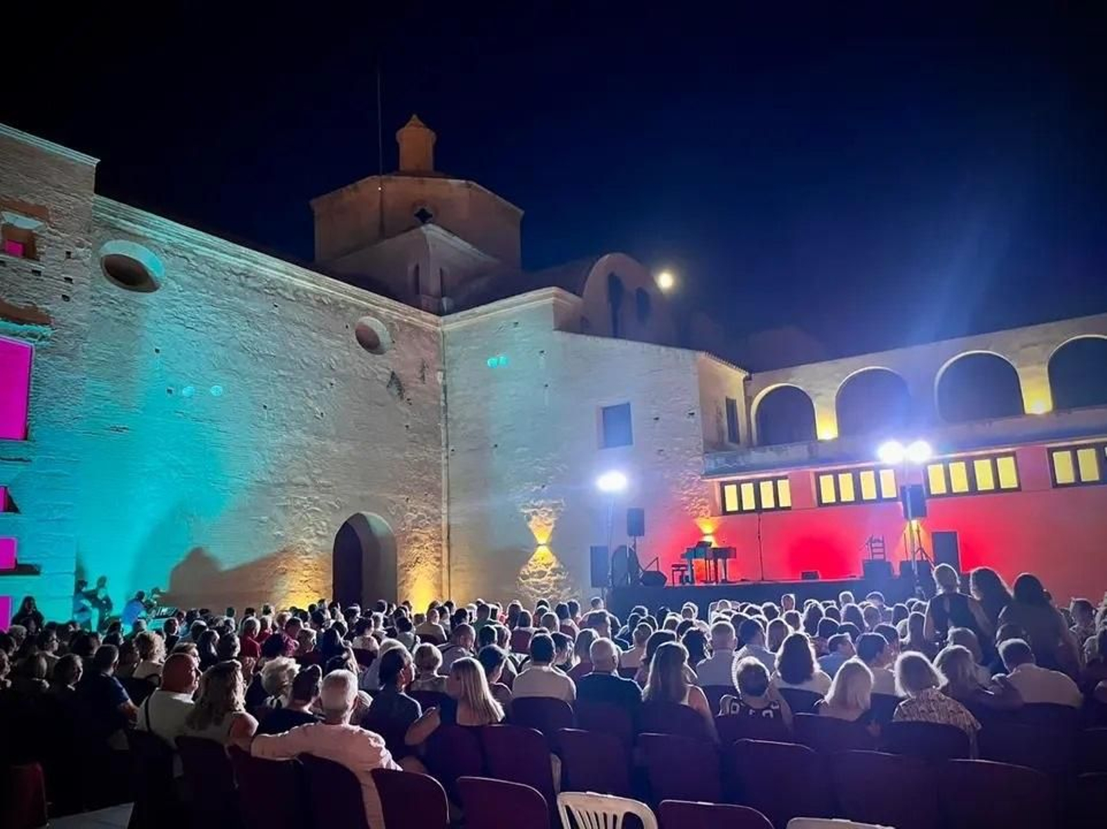 Santa Catalina reúne todas las condiciones para disfrutar de una noche de verano en Trigueros.