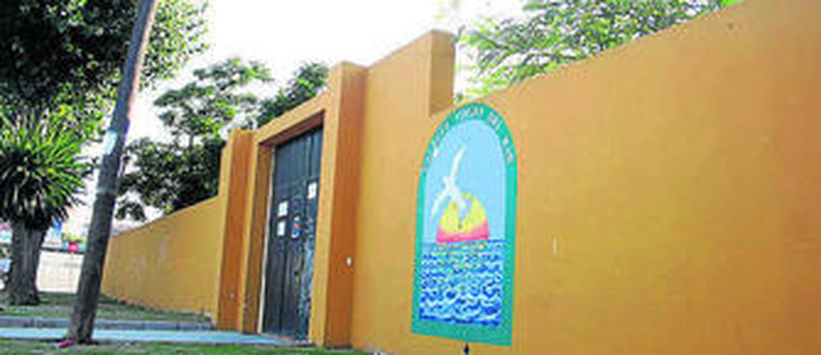 Imagen de la fachada del colegio Virgen del Mar.