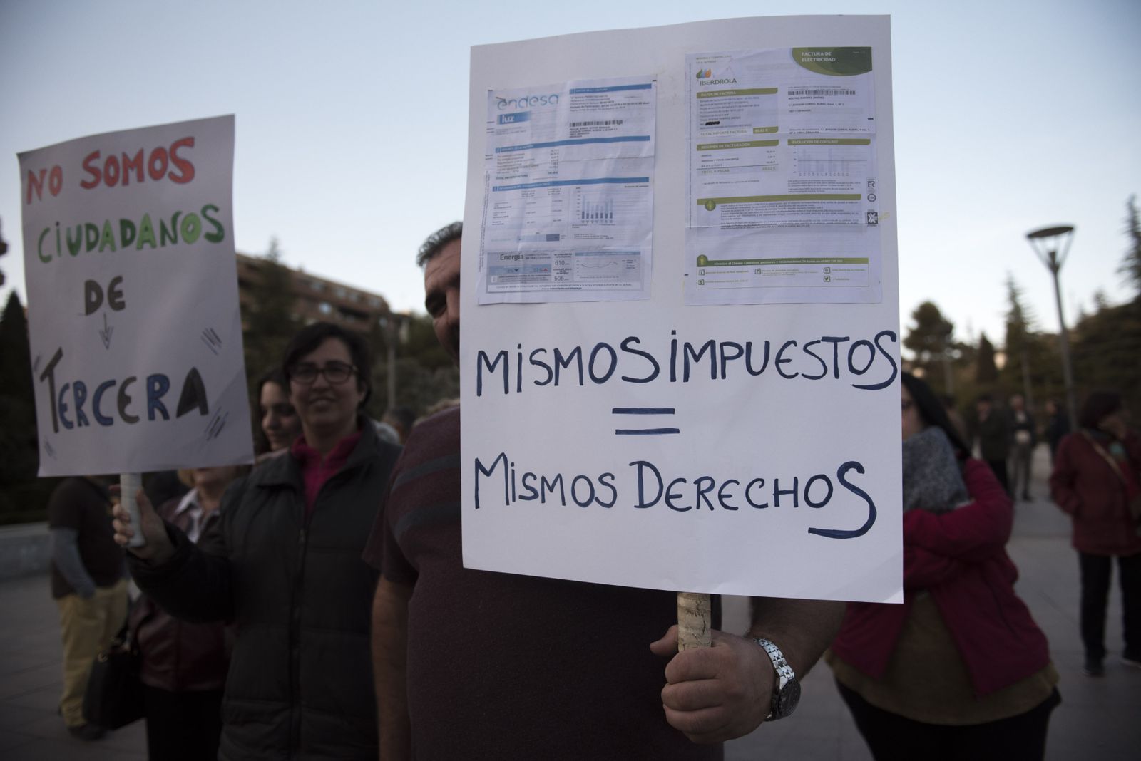 Imagen de archivo de una concentración para pedir el fin de los cortes de luz de la zona Norte