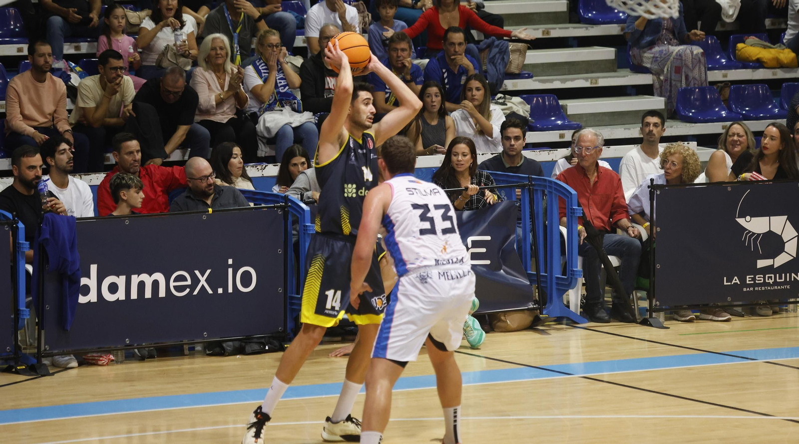 Las fotos del Udea Algeciras - Baloncesto Melilla de la Segunda FEB