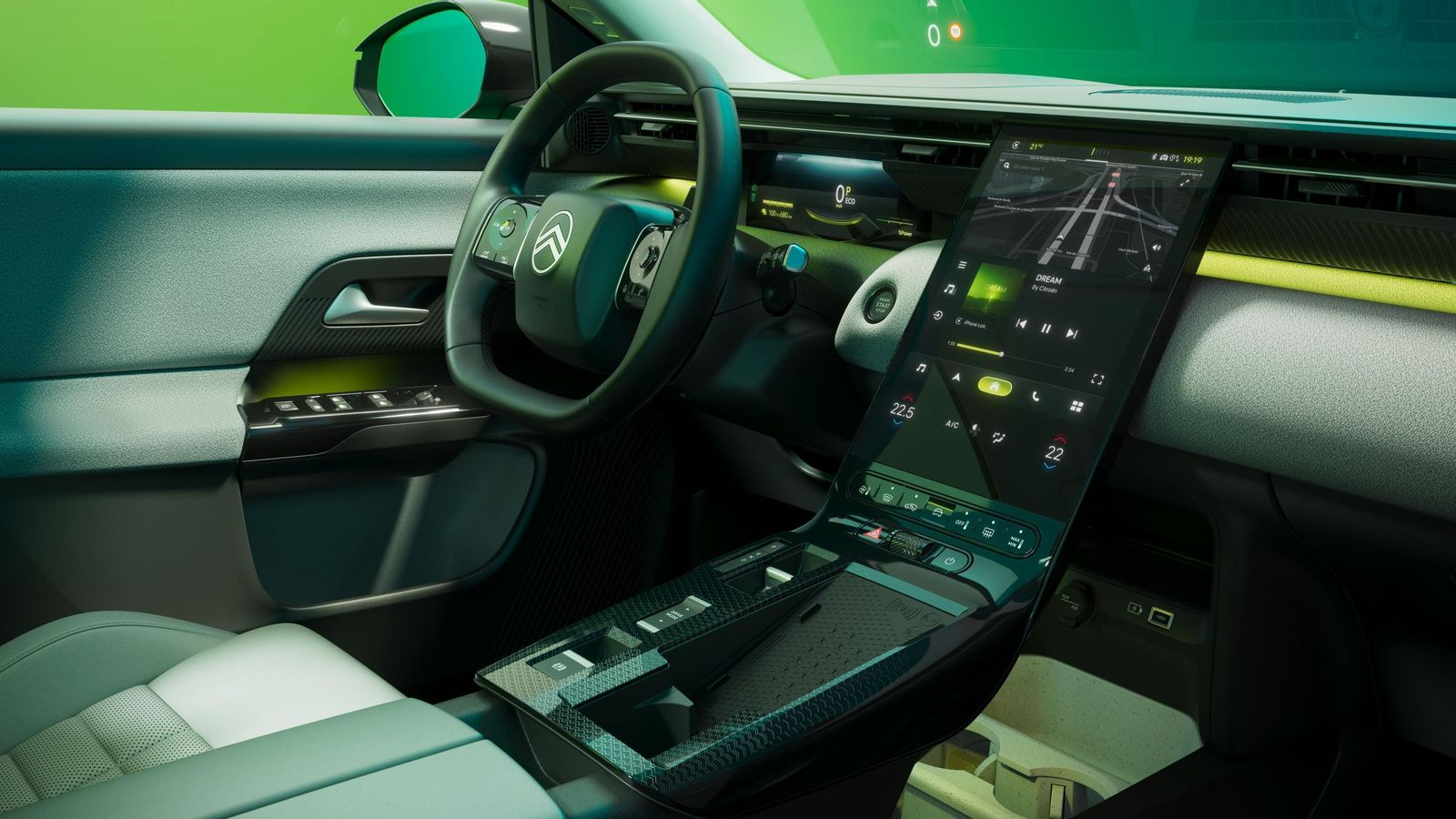 Entre los elementos más característicos del interior del C5 Aircross está la pantalla multimedia vertical.