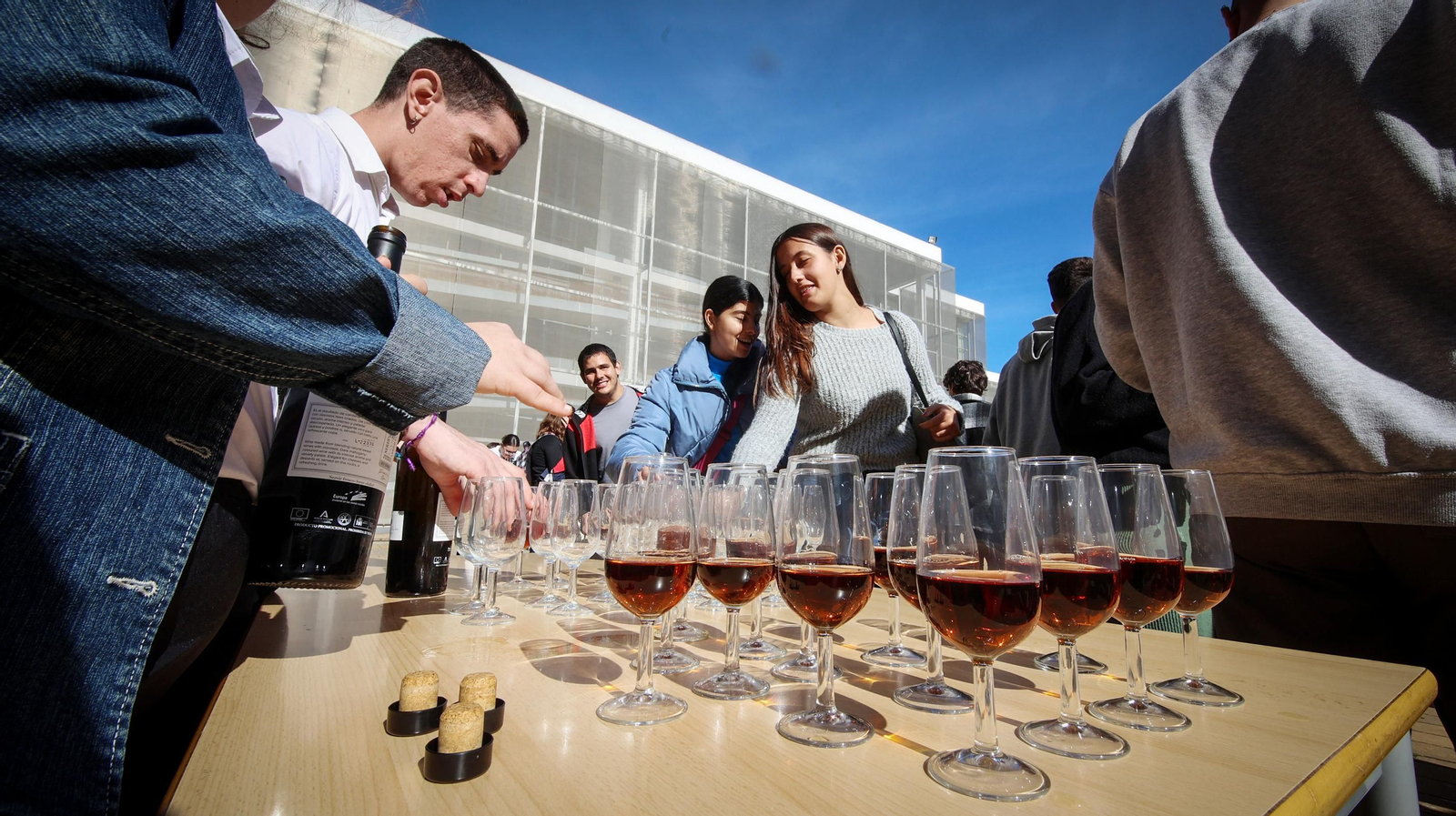 Búscate en el Brindis por el Día Mundial del Enoturismo en el Campus de Jerez