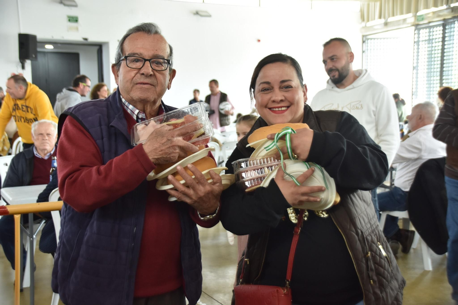 Villa del Río celebra el Día de Andalucía con el reparto de más de 2.000 cantos