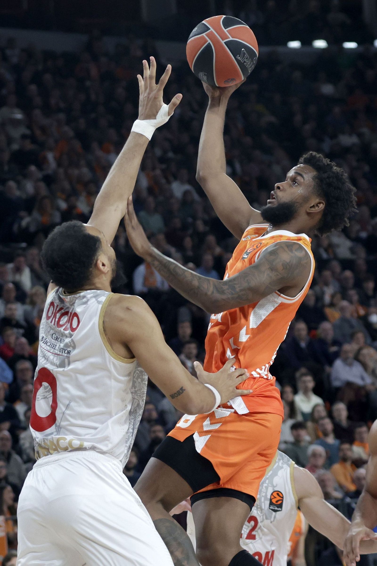 Nedovic doma al Valencia antes de la visita del Unicaja (92-101)