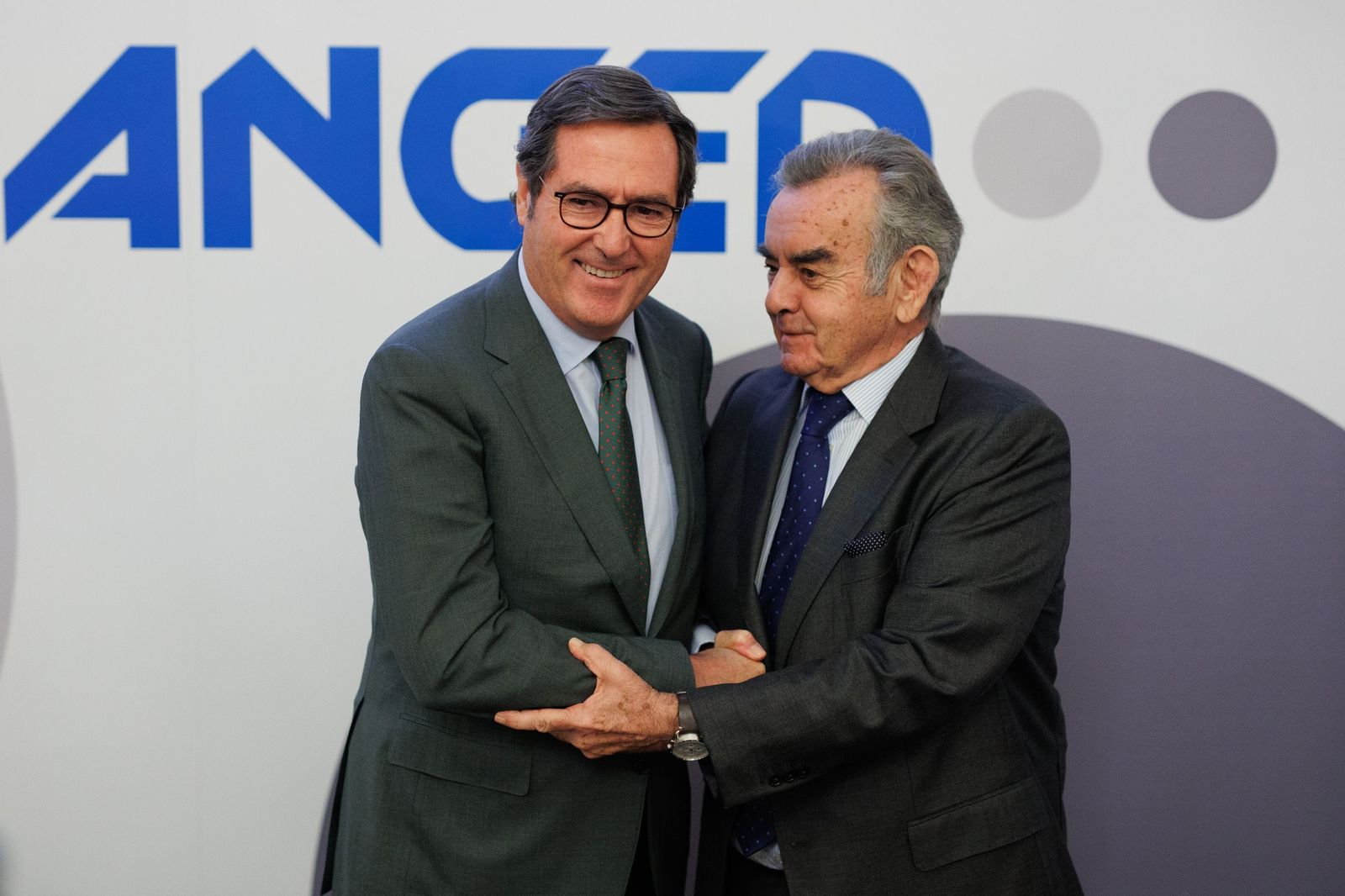 El presidente de la CEOE, Antonio Garamendi, y el presidente de Anged, Alfonso Merry del Val.
