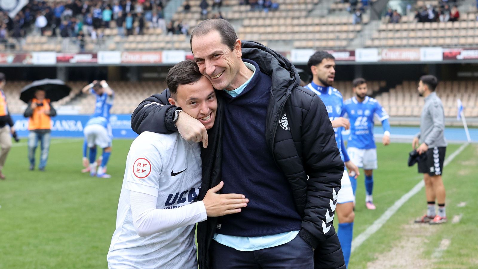 Imágenes del Xerez DFC contra el UCAM Murcia CF en Chapín