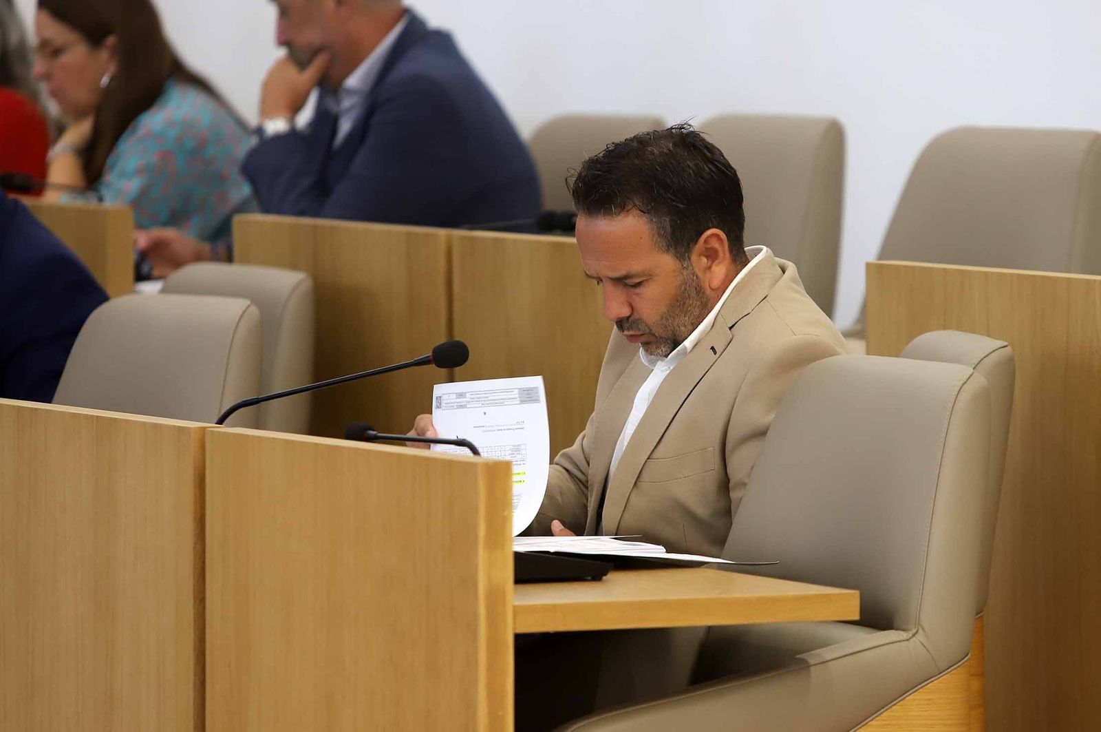 Imágenes del pleno extraordinario celebrado en la Diputación de Huelva