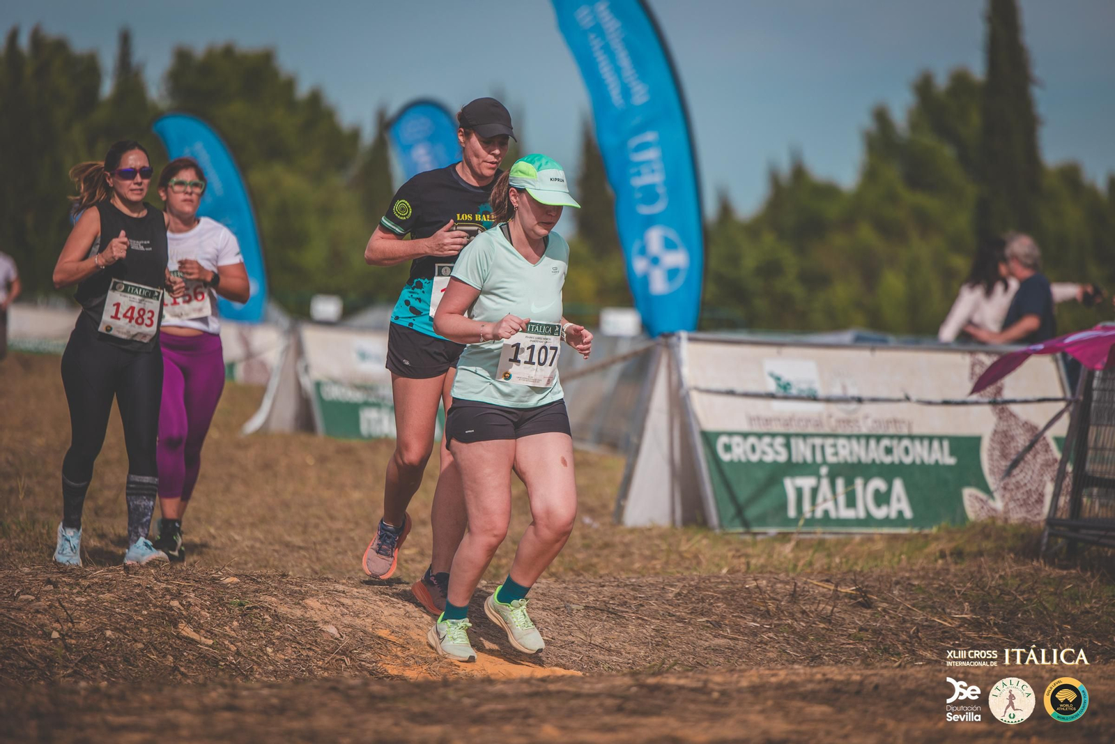 Búscate en las fotos del Cross de Itálica 2025 | 1