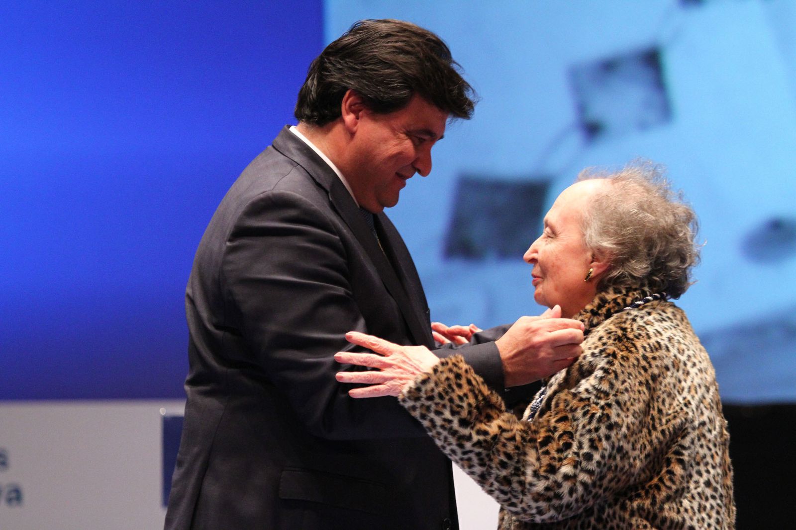 Imágenes de la entrega de las medallas de Huelva