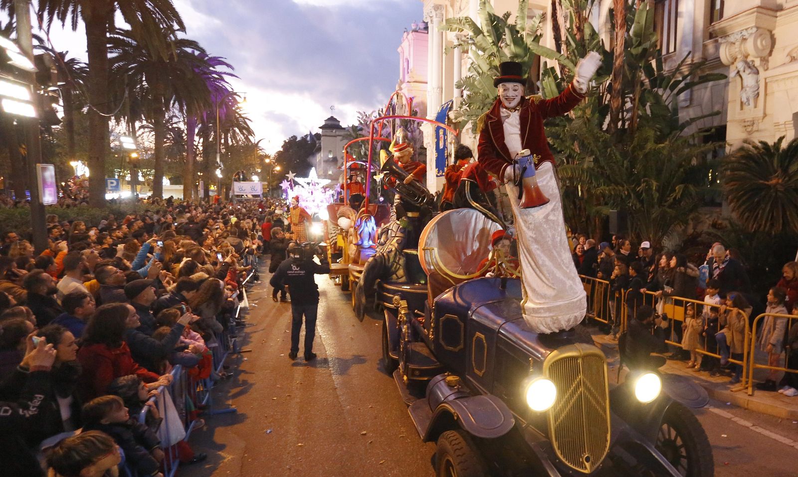 Fotos de la Cabalgata de Reyes Magos en Málaga 2020
