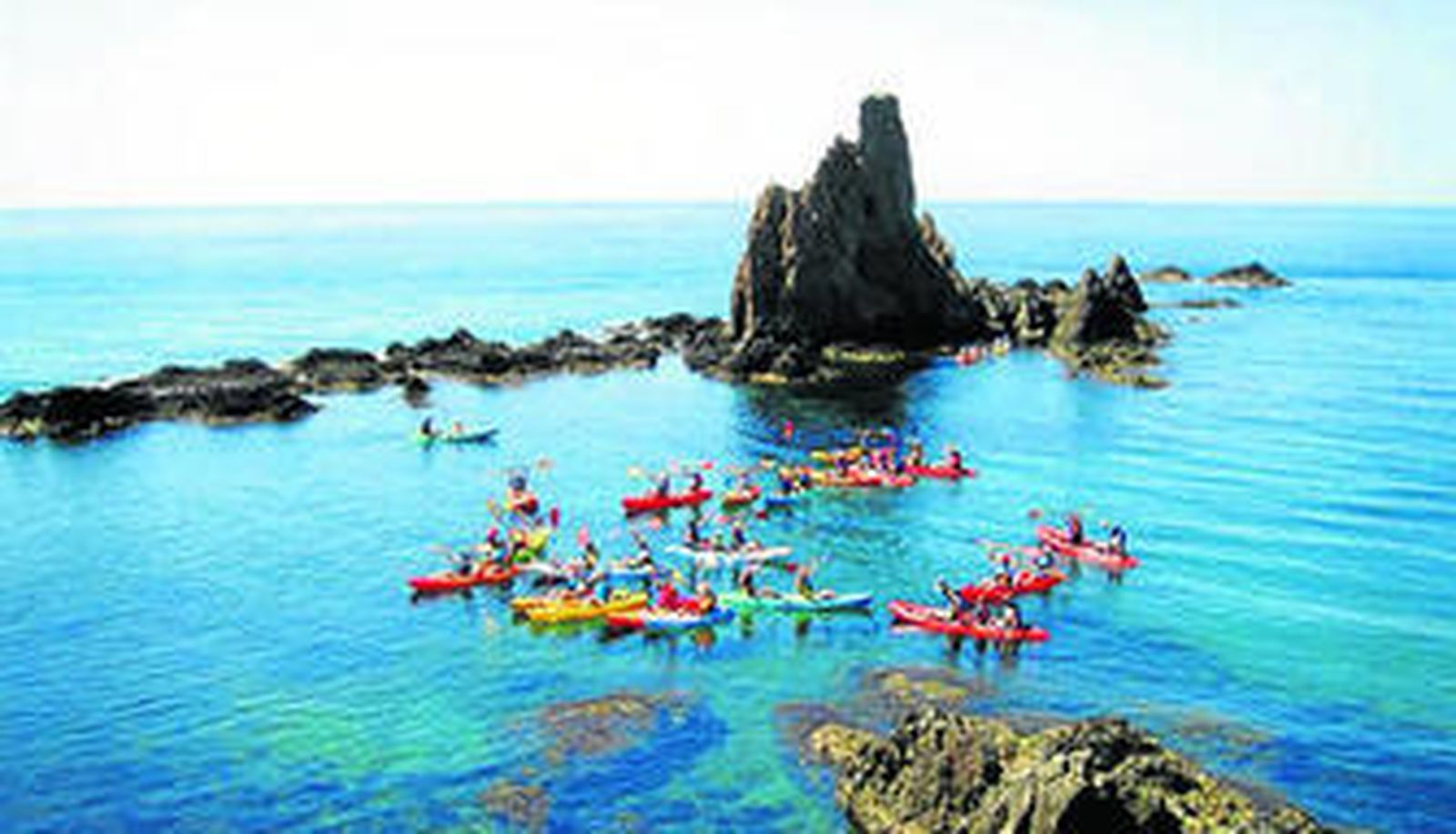Ruta en Kayak por el Arrecife de las Sirenas, en Cabo de Gata.