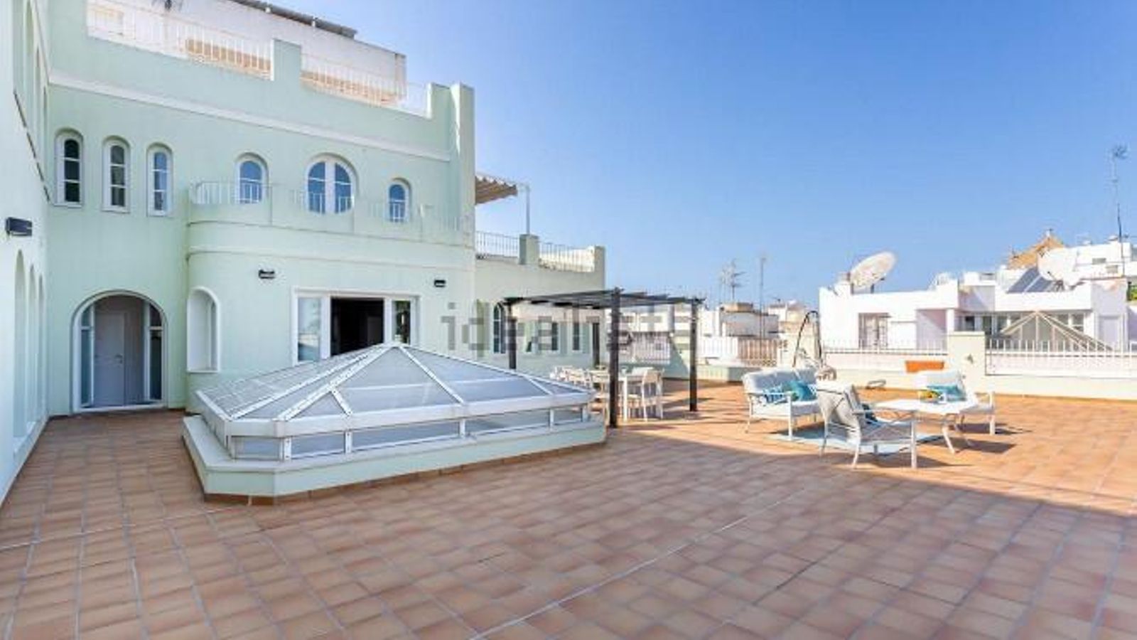 Espectacular terraza en el Mentidero.