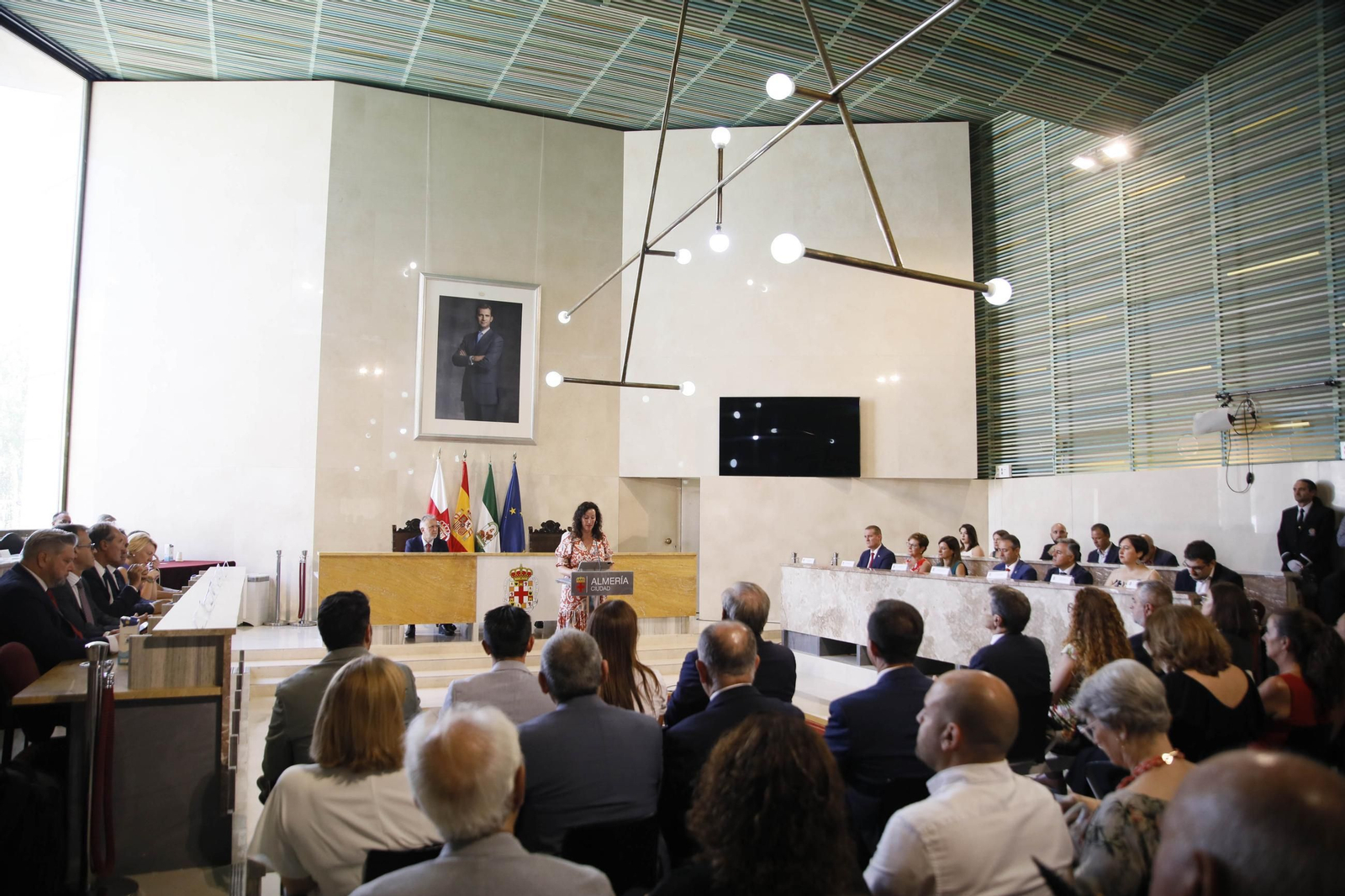 Placa de memoria histórica en el monumento de los coloraos, en imágenes
