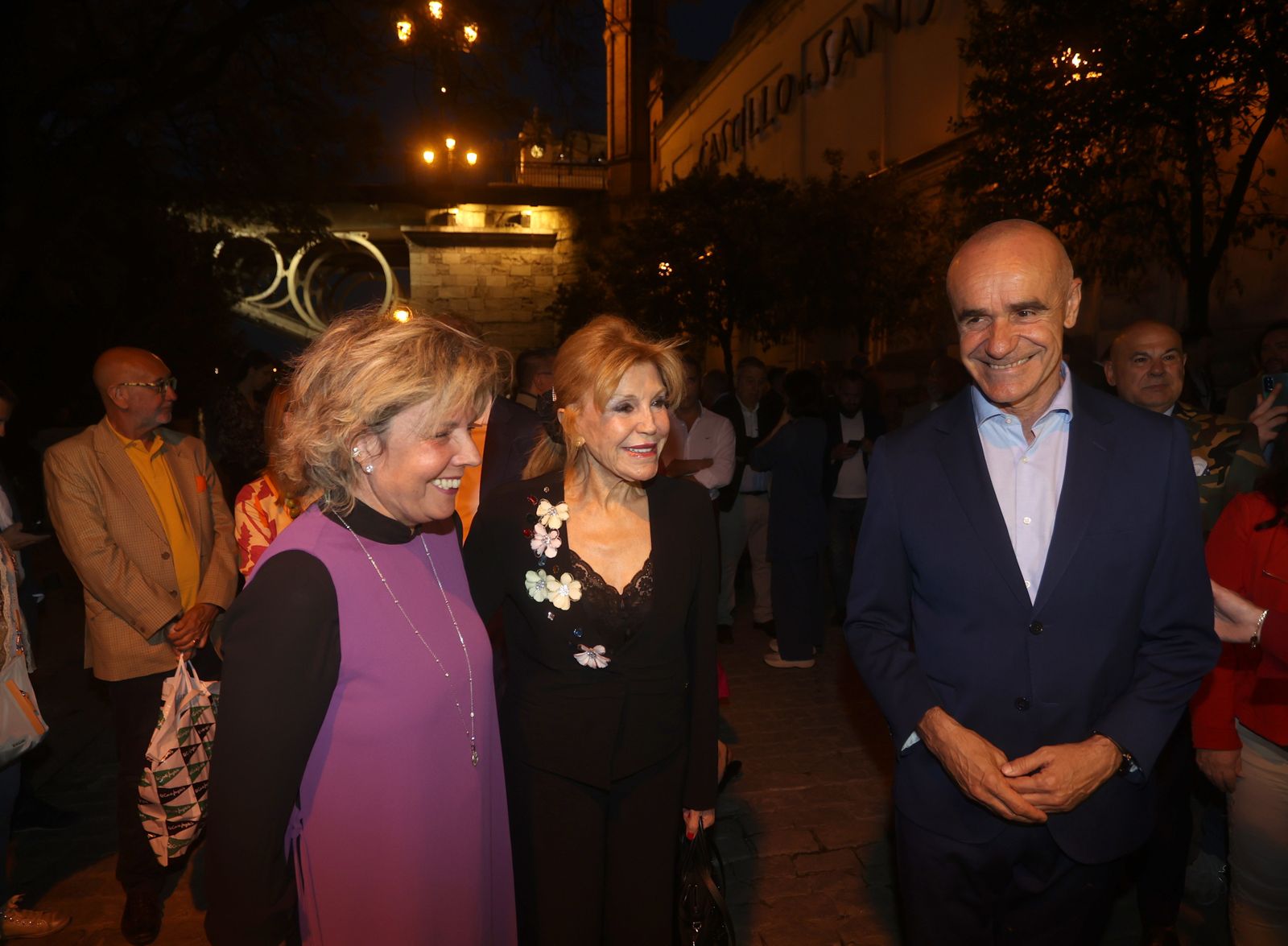 Exposición artesana en el castillo de San Jorge